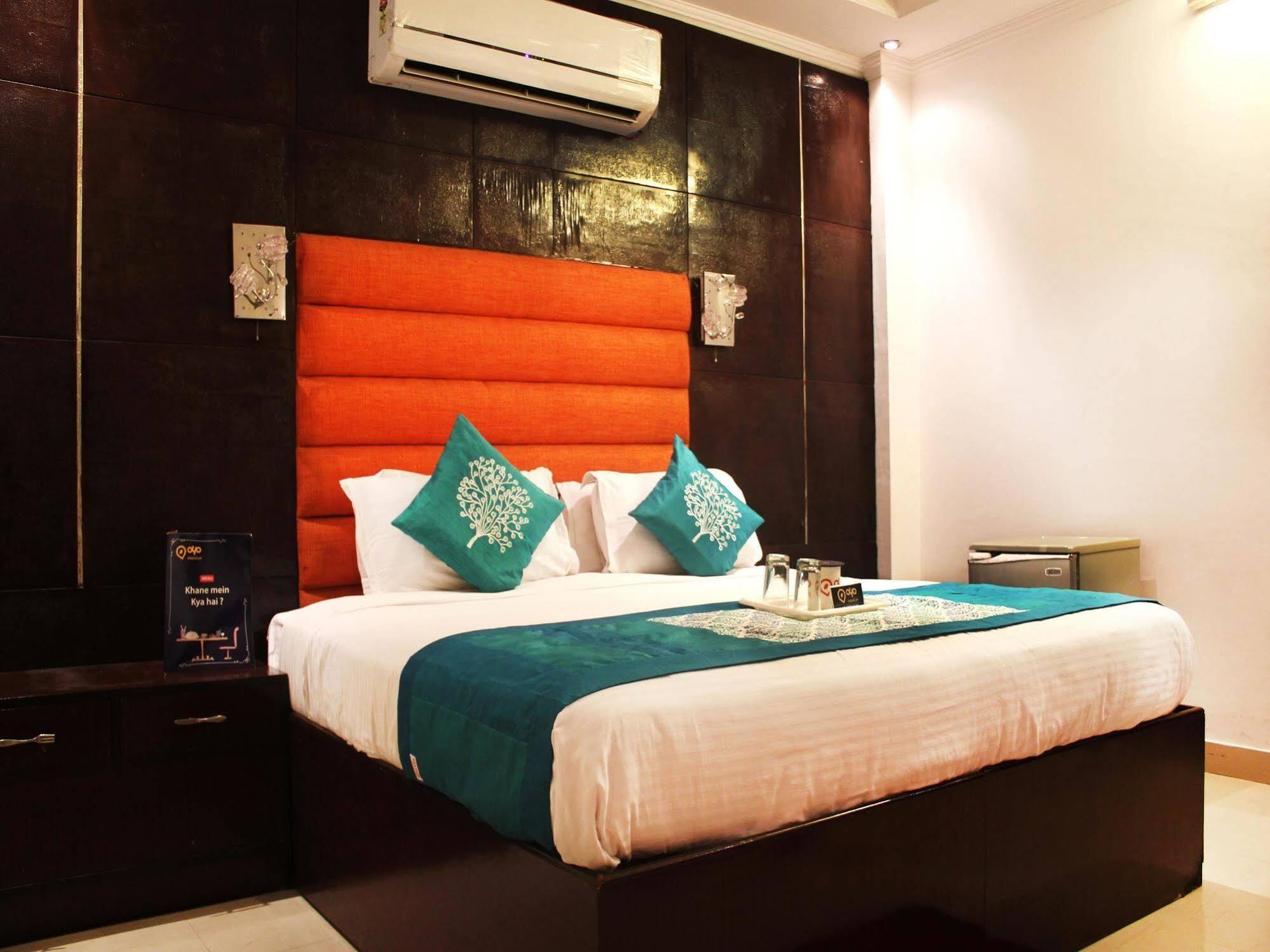 Hotel Rajmandir Faridabad Exterior foto